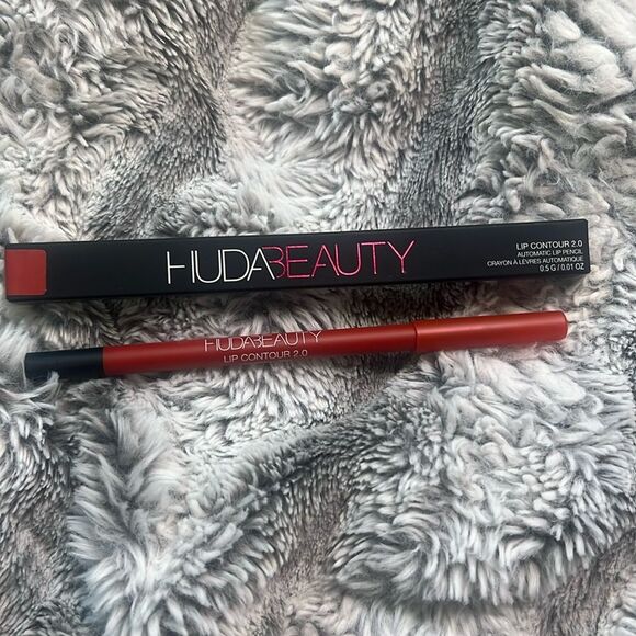 BNWT - HUDA BEAUTY LIP CONTOUR 2.0 LIP AUTOMATIC LIP PENCIL - UNIVERSAL RED - Picture 2 of 4